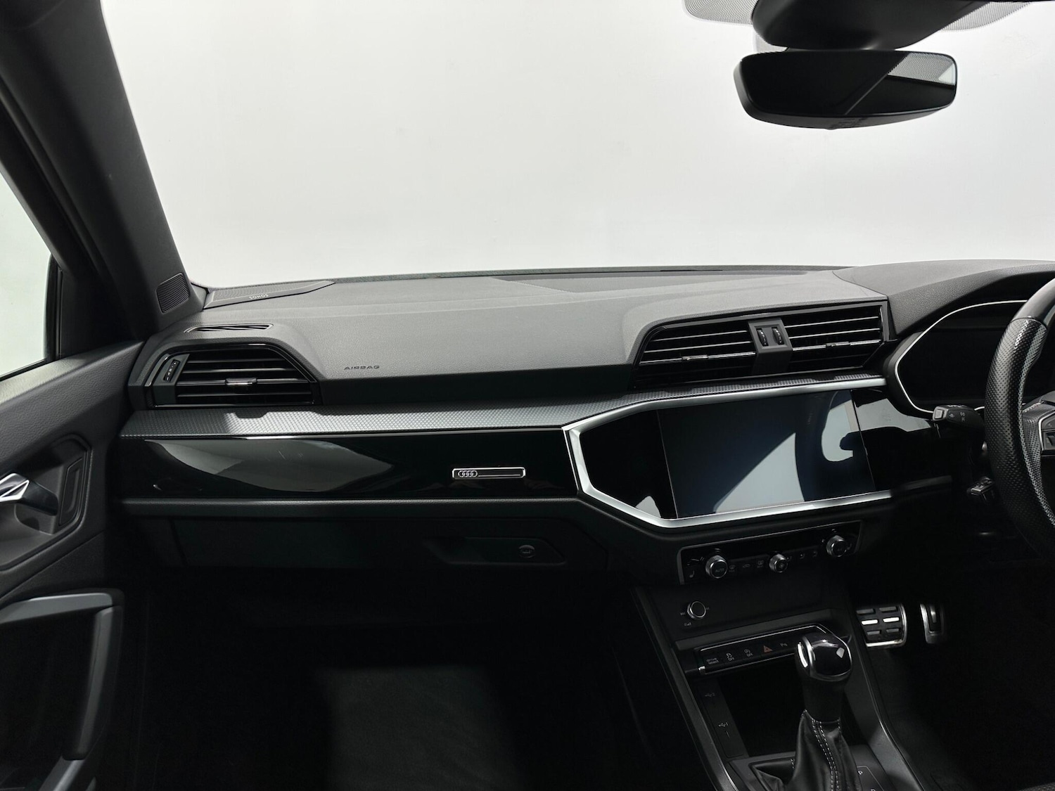 Used Audi Q3 2021 for sale - 76878960: Photo 29