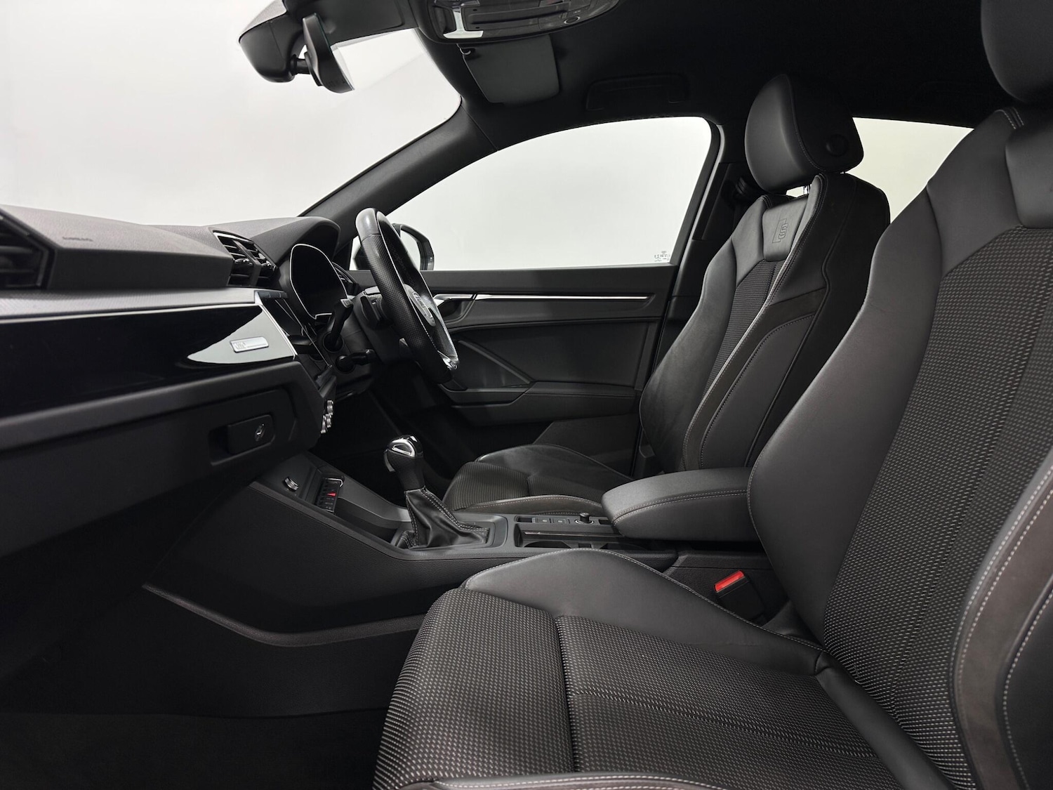 Used Audi Q3 2021 for sale - 76878960: Photo 34