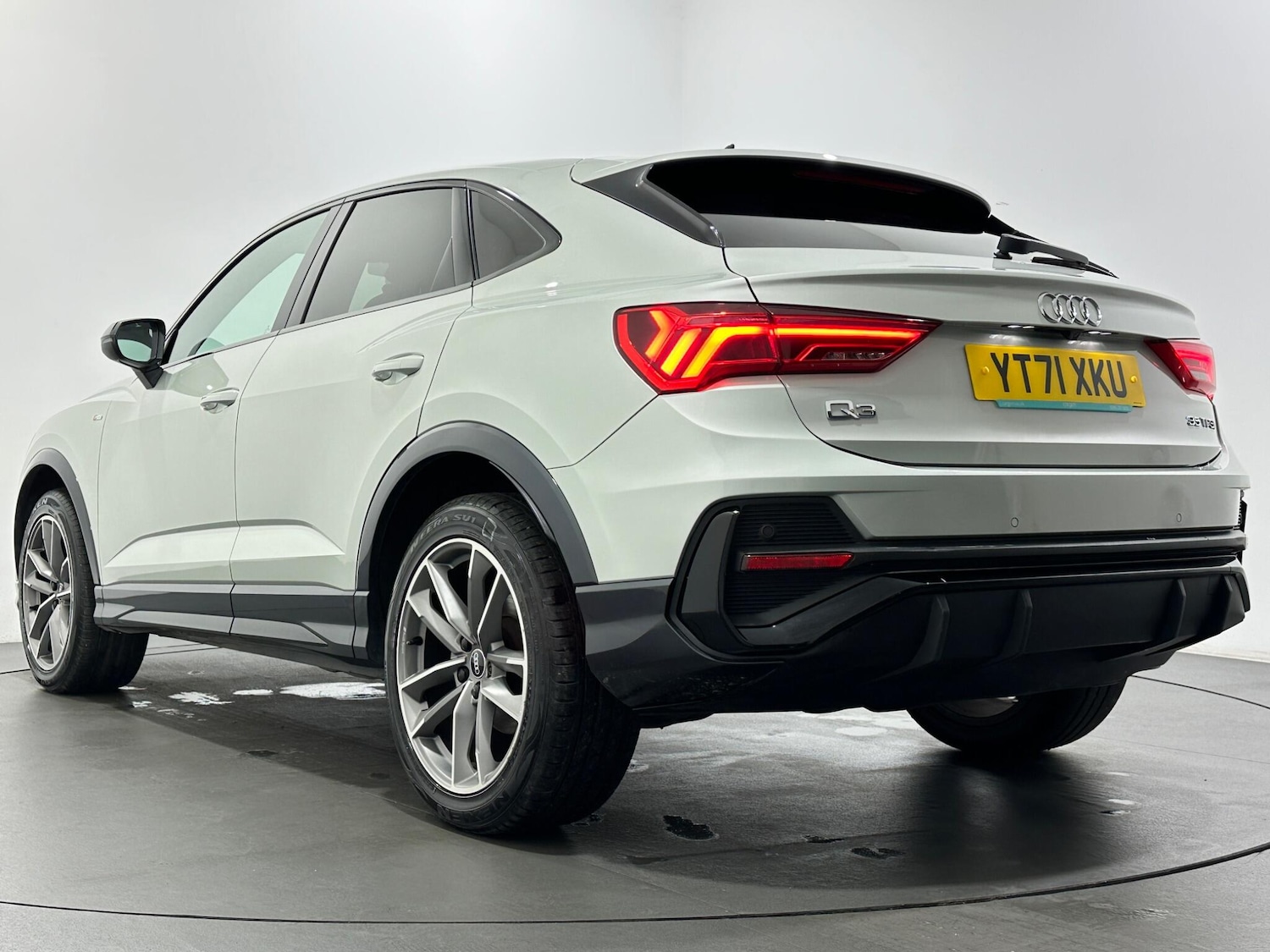 Used Audi Q3 2021 for sale - 76878960: Photo 48