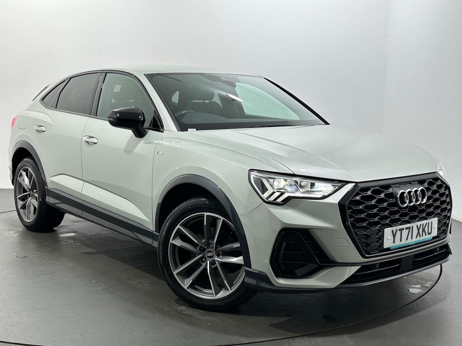 Used Audi Q3 2021 for sale - 76878960: Photo 54