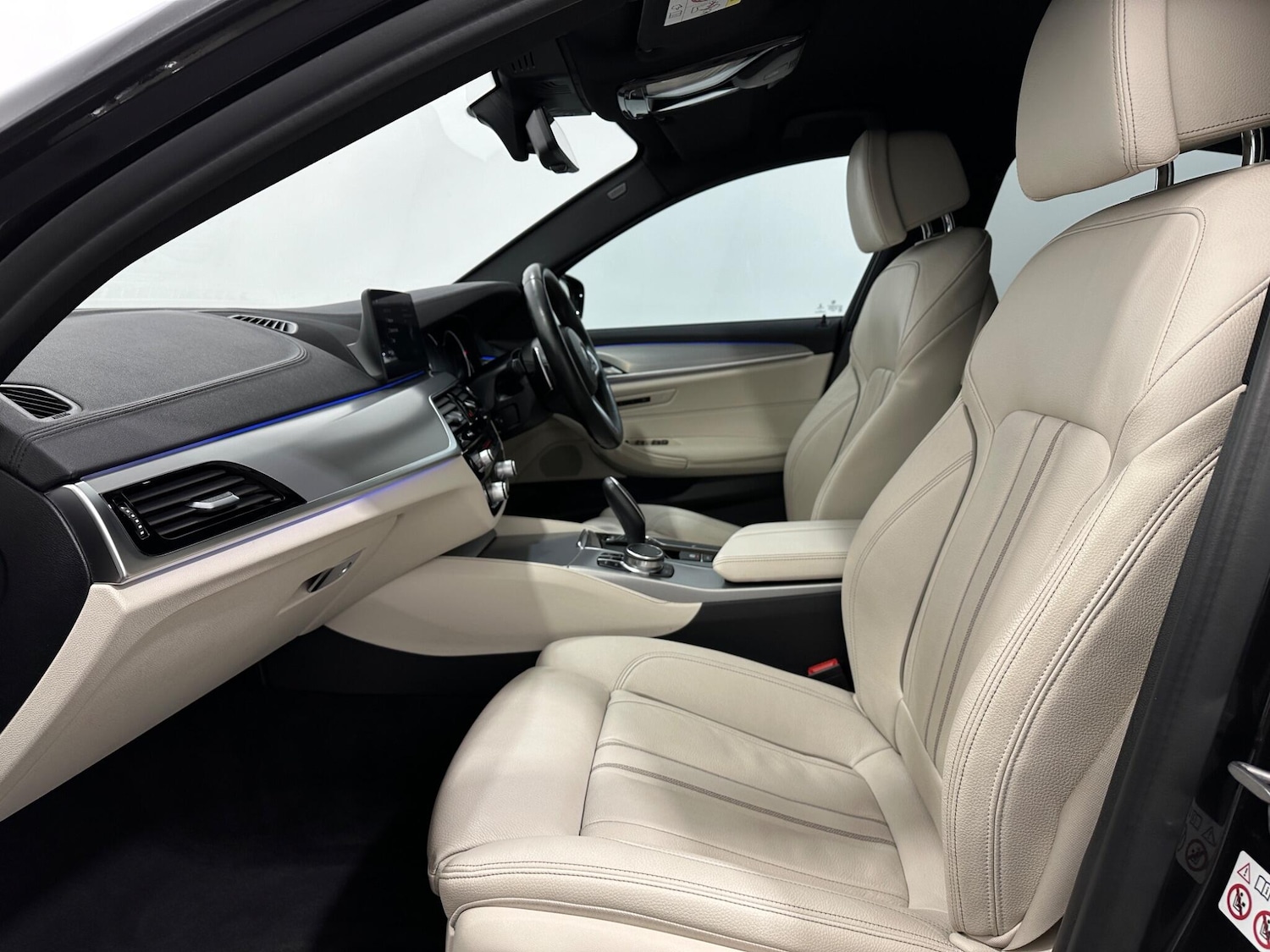 Used BMW 5 Series 2018 for sale - 77091803: Photo 35