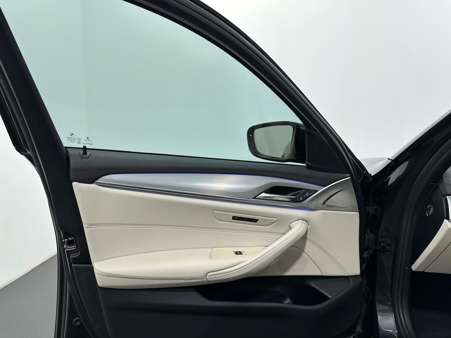 Used BMW 5 Series 2018 for sale - 77091803: Photo 38