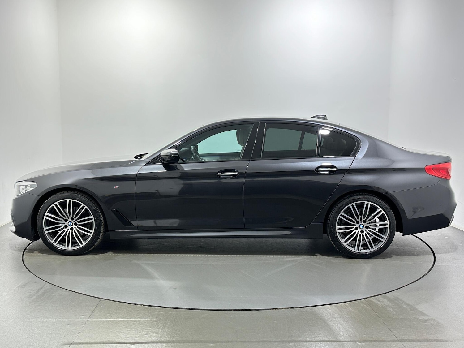 Used BMW 5 Series 2018 for sale - 77091803: Photo 5