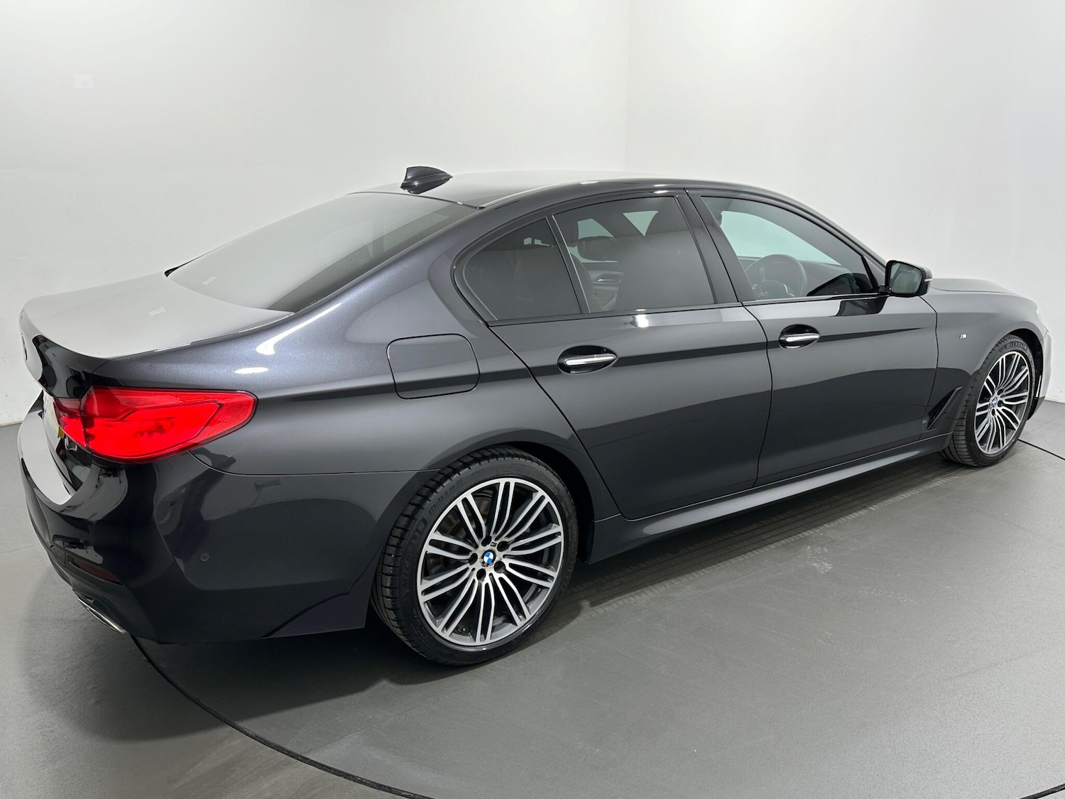 Used BMW 5 Series 2018 for sale - 77091803: Photo 50