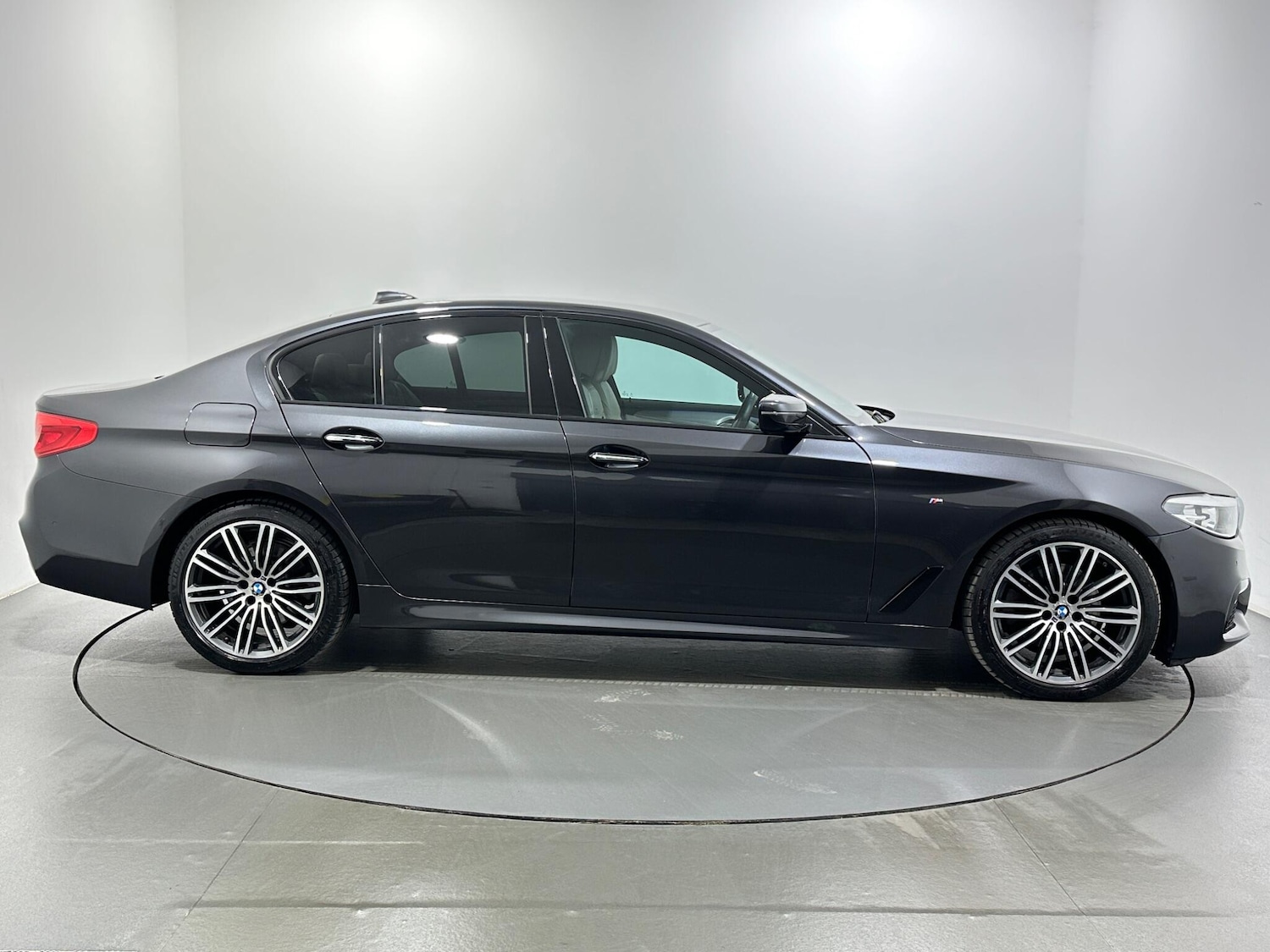 Used BMW 5 Series 2018 for sale - 77091803: Photo 9
