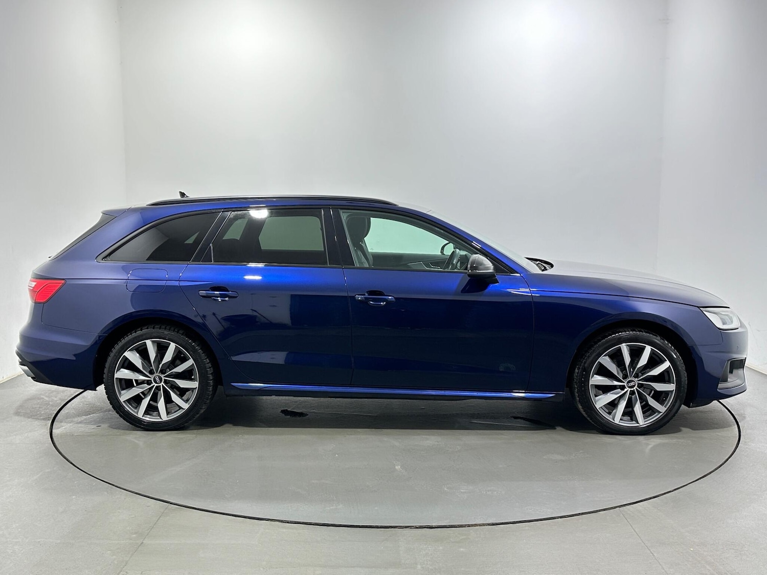Used Audi A4 Avant for sale - 78127813: Photo 9