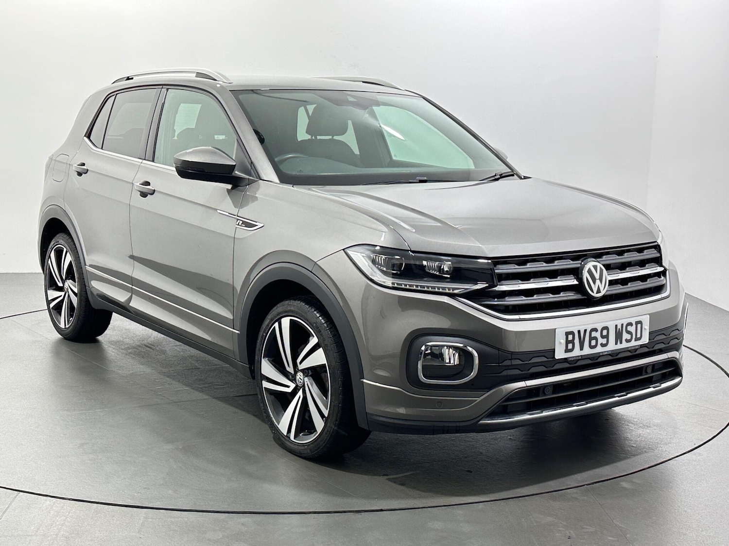 Used Volkswagen T-Cross 2019 for sale - 76878470: Photo 1