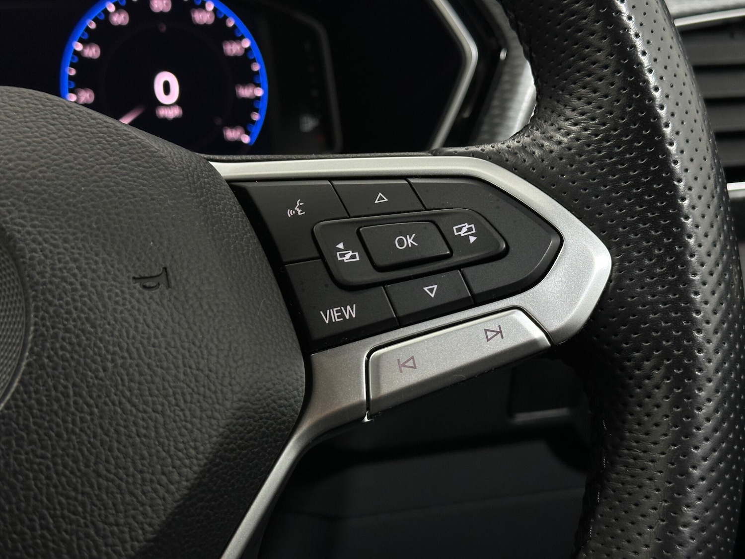 Used Volkswagen T-Cross 2019 for sale - 76878470: Photo 14