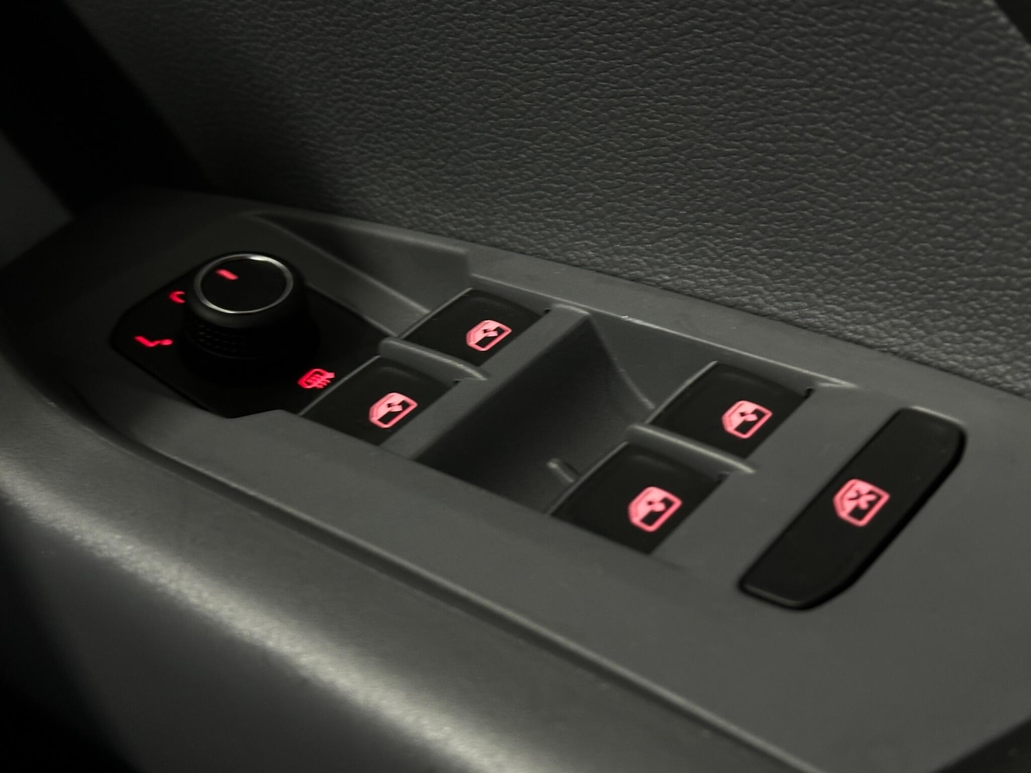 Used Volkswagen T-Cross 2019 for sale - 76878470: Photo 17