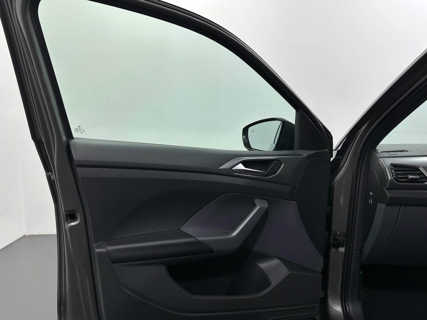 Used Volkswagen T-Cross 2019 for sale - 76878470: Photo 35