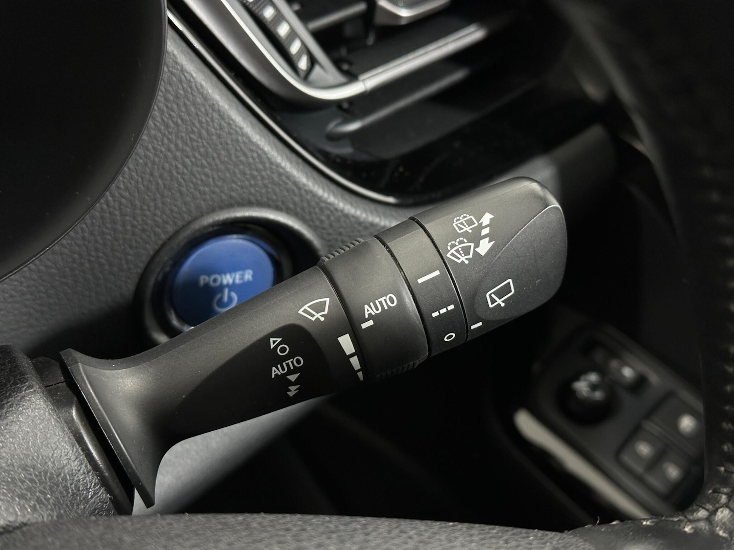 Used Toyota C-HR 2022 for sale - 76878909: Photo 16