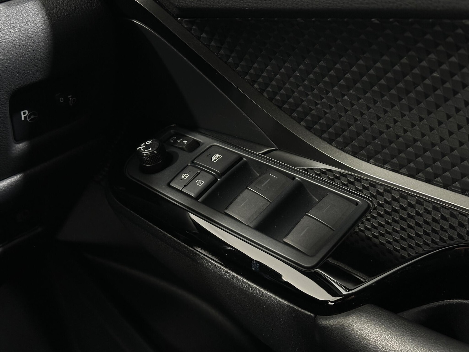 Used Toyota C-HR 2022 for sale - 76878909: Photo 18