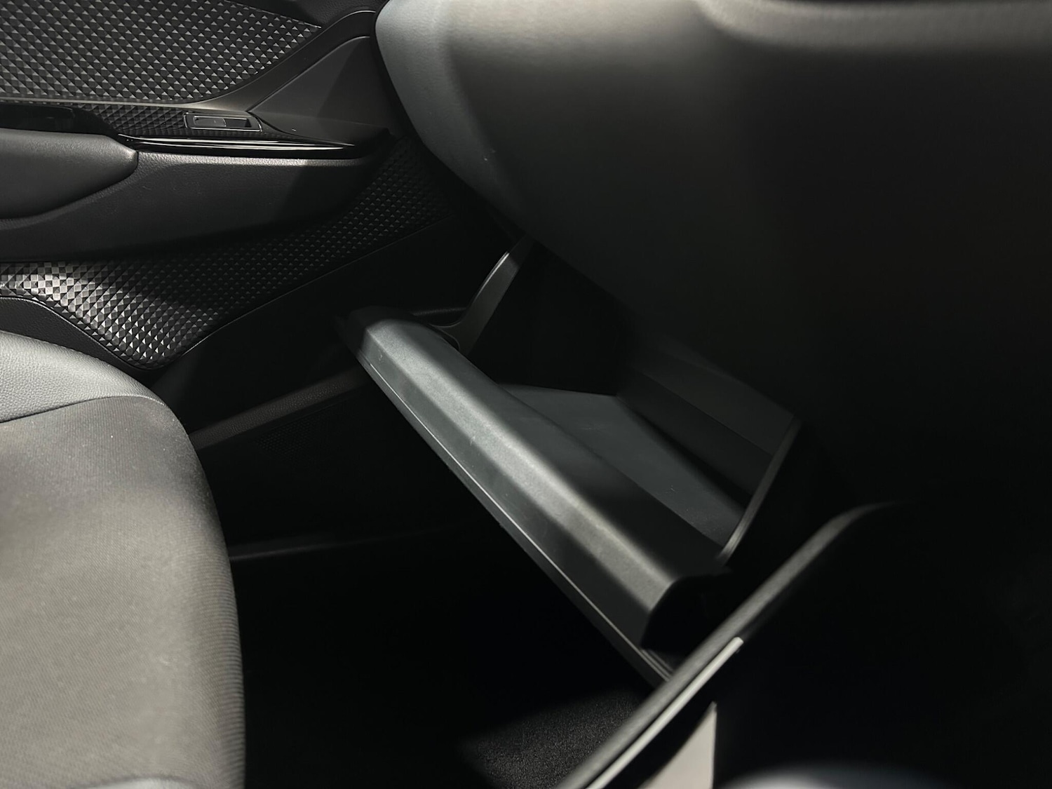 Used Toyota C-HR 2022 for sale - 76878909: Photo 27