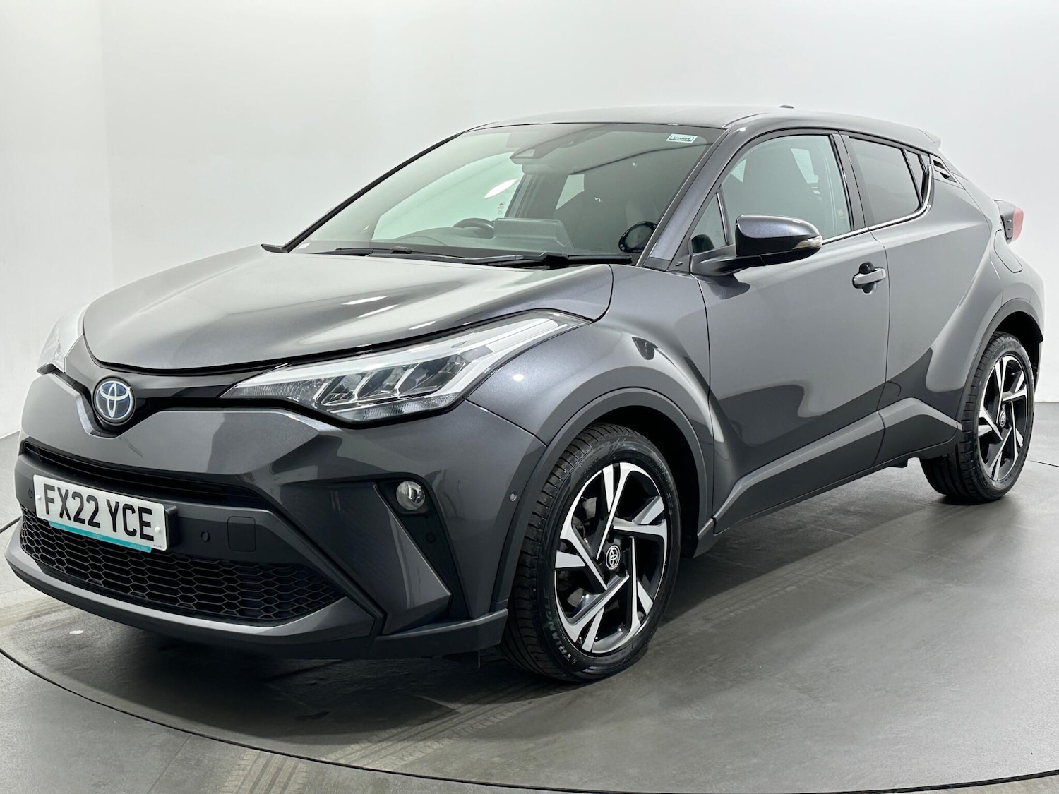 Used Toyota C-HR 2022 for sale - 76878909: Photo 4