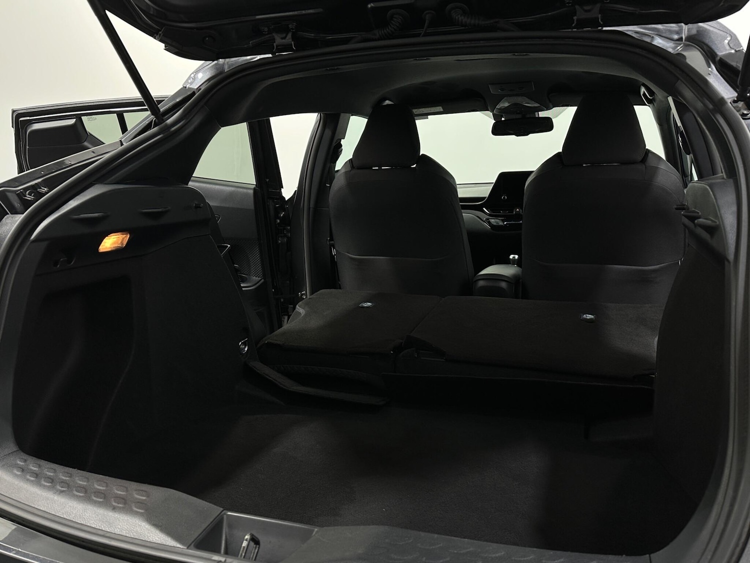 Used Toyota C-HR 2022 for sale - 76878909: Photo 43