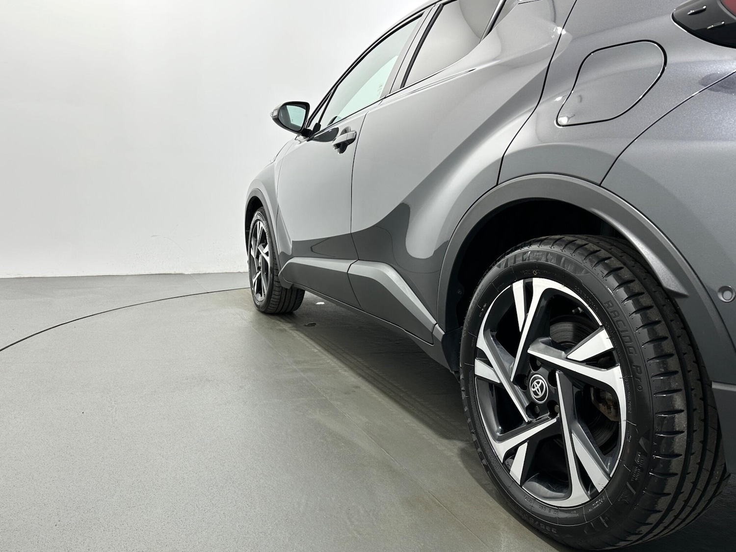 Used Toyota C-HR 2022 for sale - 76878909: Photo 47