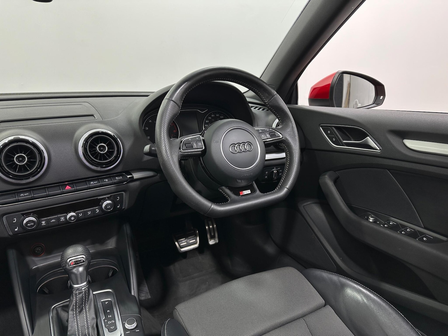 Used Audi A3 2014 for sale - 76878479: Photo 11
