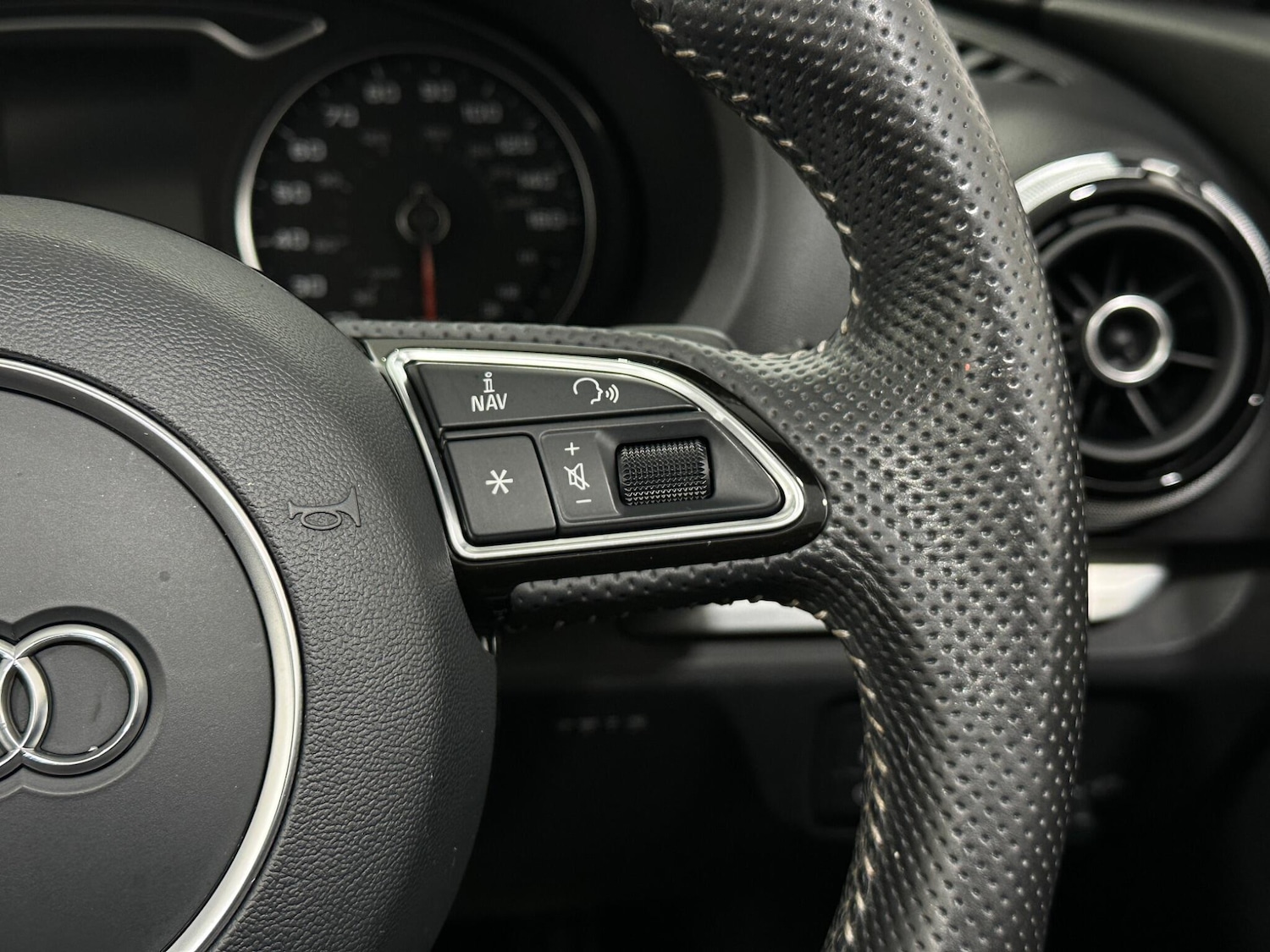 Used Audi A3 2014 for sale - 76878479: Photo 15