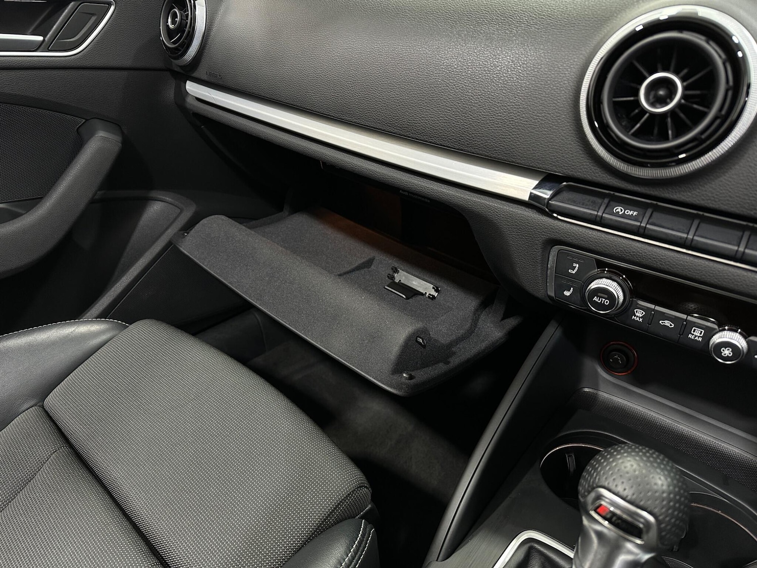 Used Audi A3 2014 for sale - 76878479: Photo 26