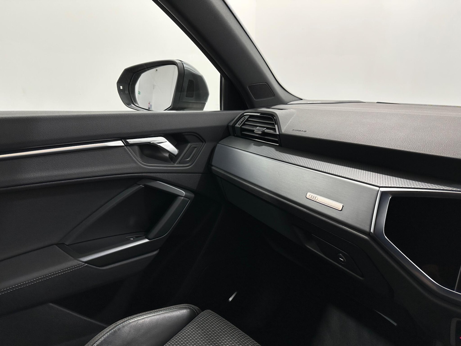 Used Audi Q3 2020 for sale - 76878849: Photo 25