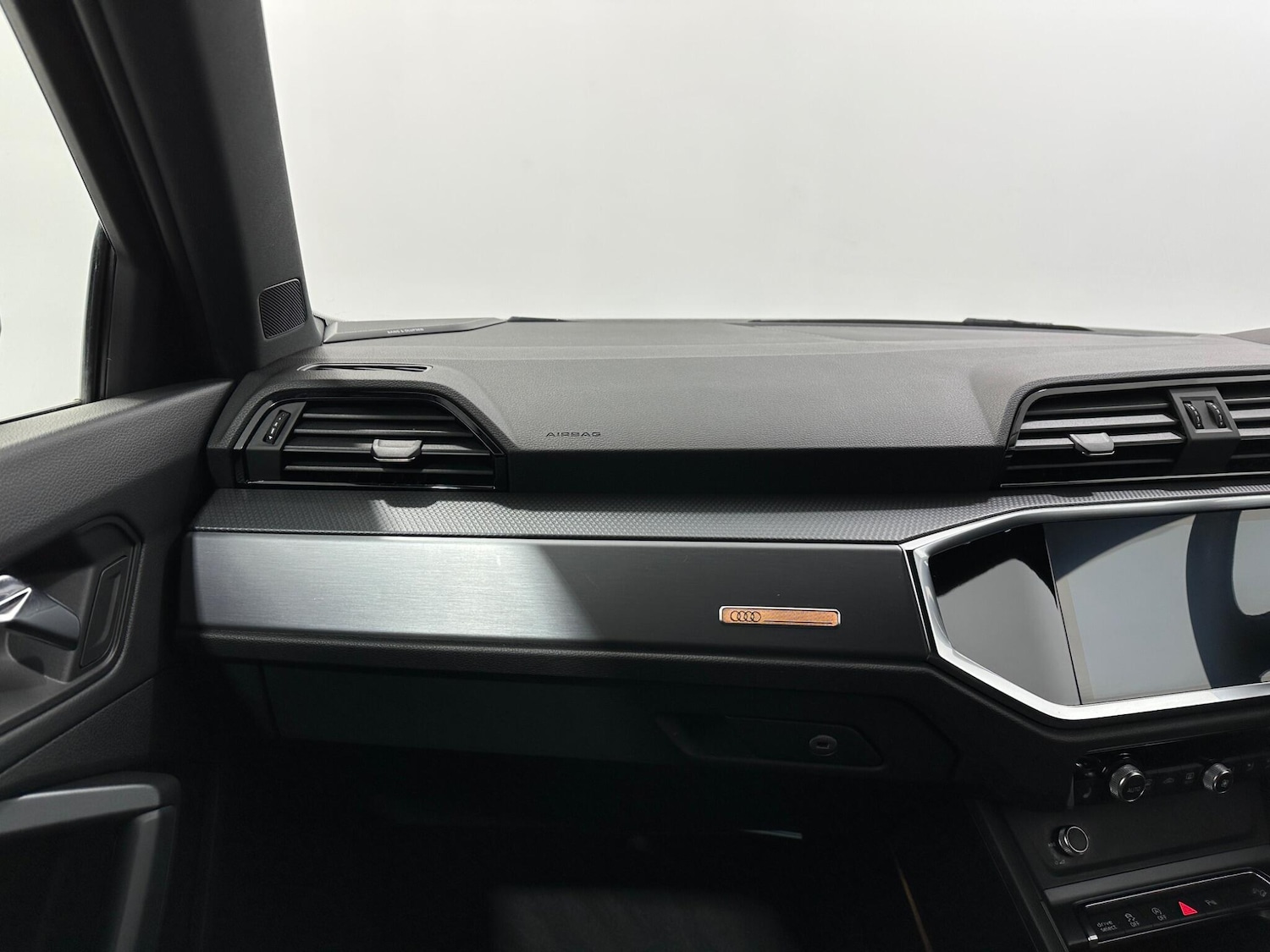 Used Audi Q3 2020 for sale - 76878849: Photo 27