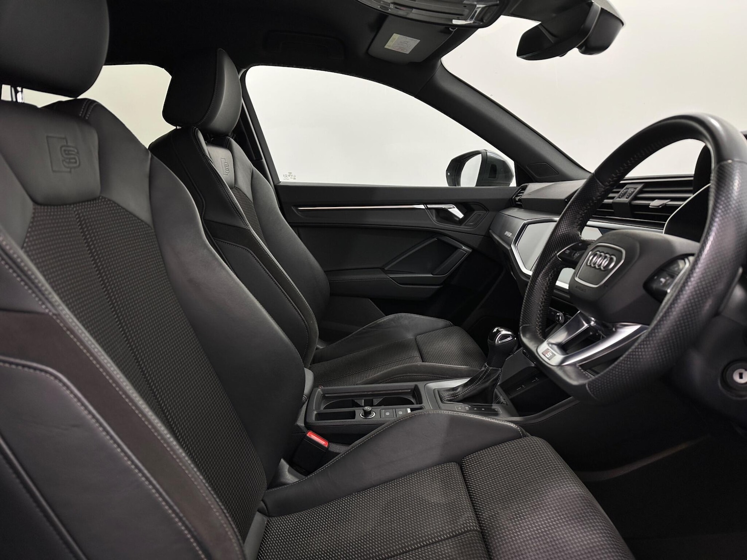 Used Audi Q3 2020 for sale - 76878849: Photo 29