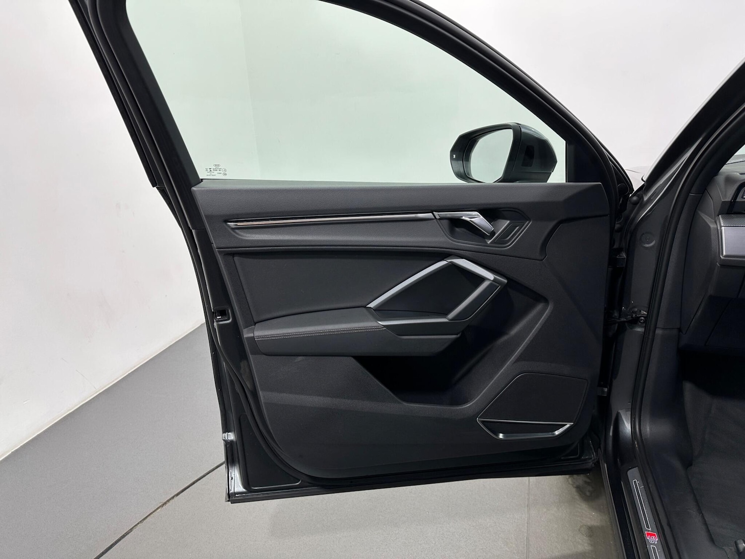 Used Audi Q3 2020 for sale - 76878849: Photo 34