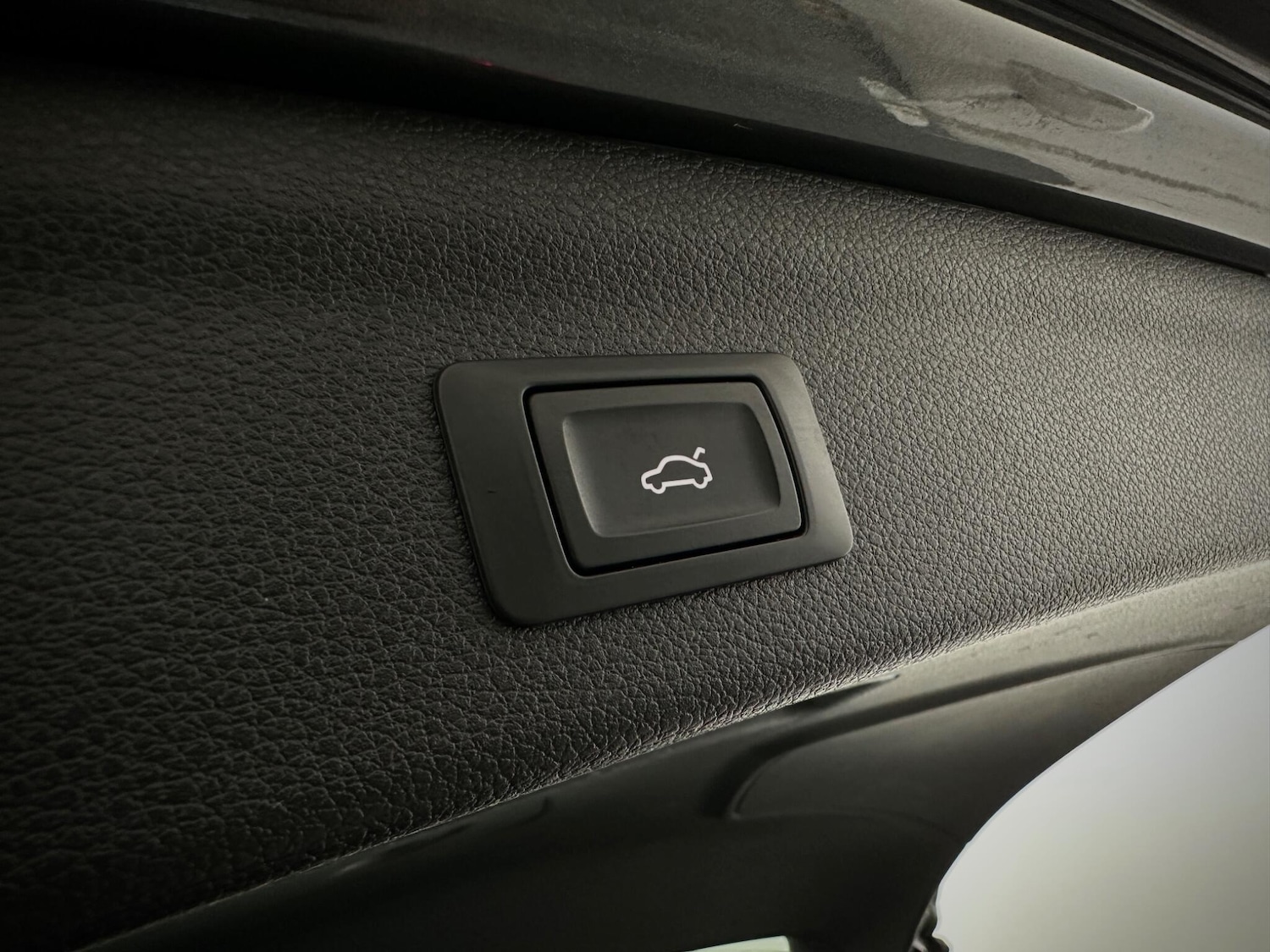 Used Audi Q3 2020 for sale - 76878849: Photo 45