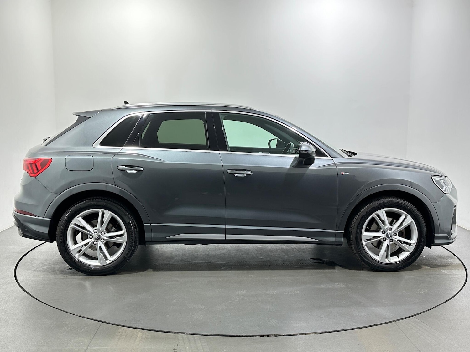 Used Audi Q3 2020 for sale - 76878849: Photo 9
