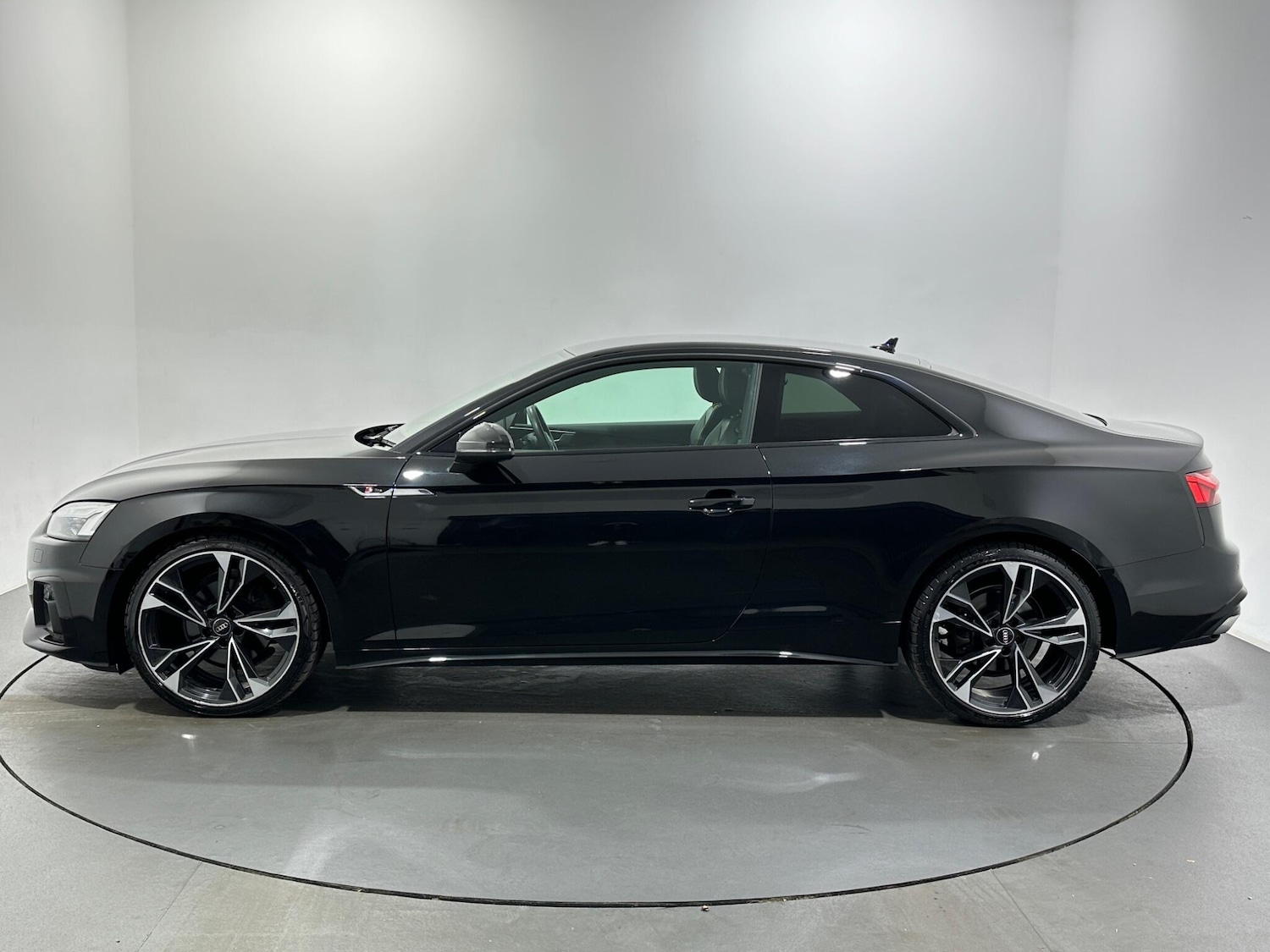 Used Audi A5 2021 for sale - 76878842: Photo 5