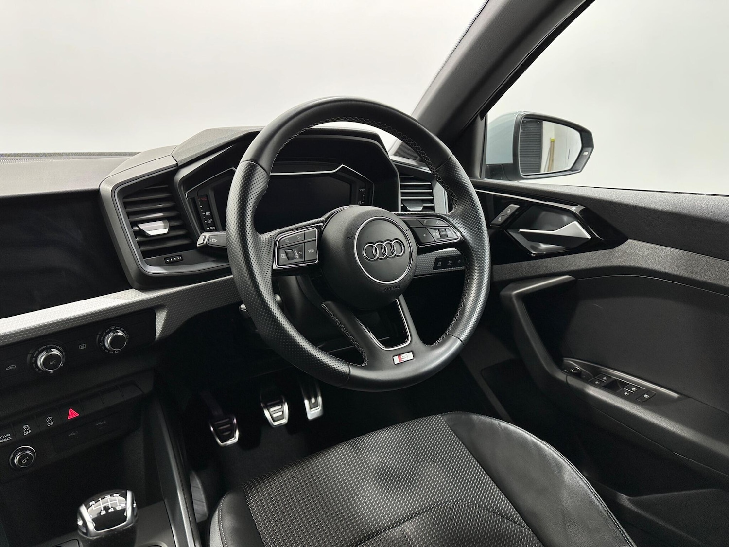 Used Audi A1 for sale - 77738382: Photo 11