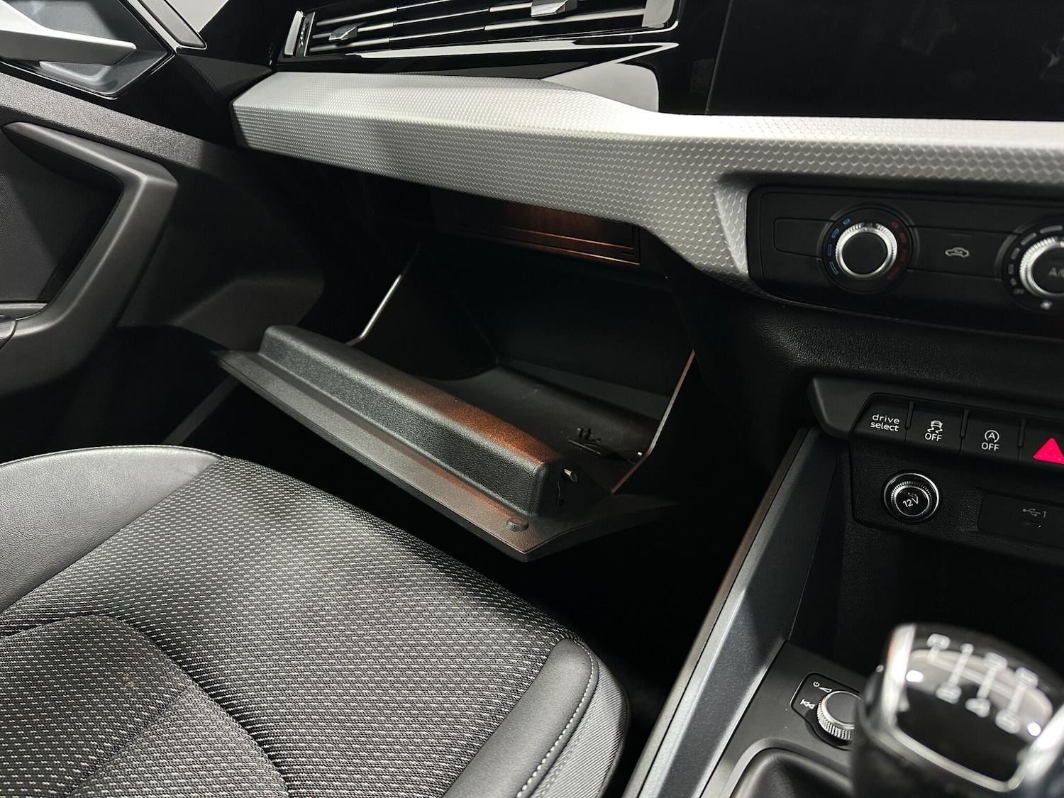 Used Audi A1 for sale - 77738382: Photo 26