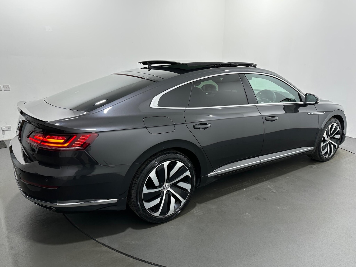 Used Volkswagen Arteon 2019 for sale - 77144509: Photo 51
