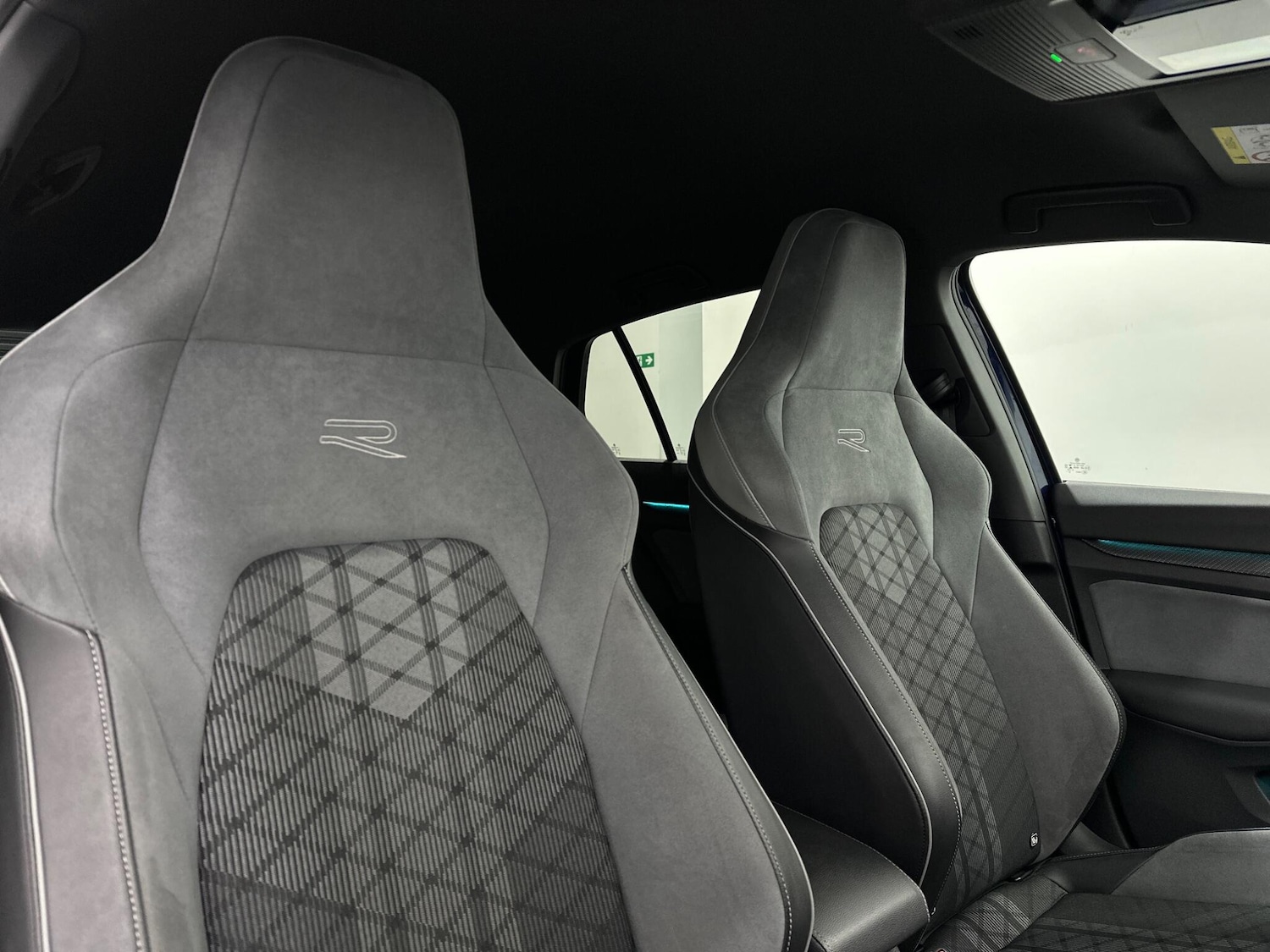 Used Volkswagen Golf 2020 for sale - 77549775: Photo 32