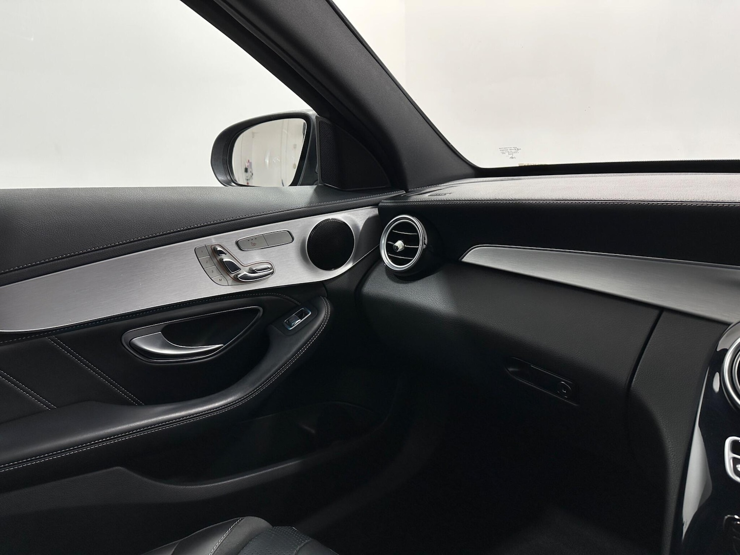 Used Mercedes-Benz C Class 2018 for sale - 78100291: Photo 28