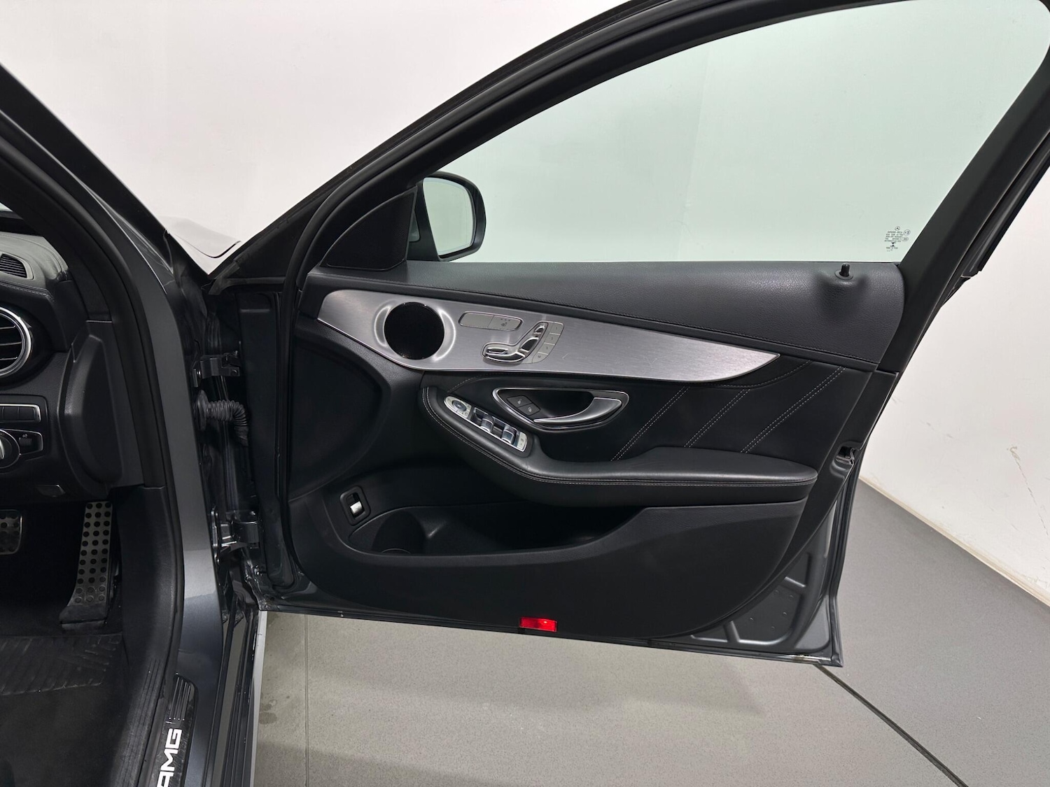 Used Mercedes-Benz C Class 2018 for sale - 78100291: Photo 35