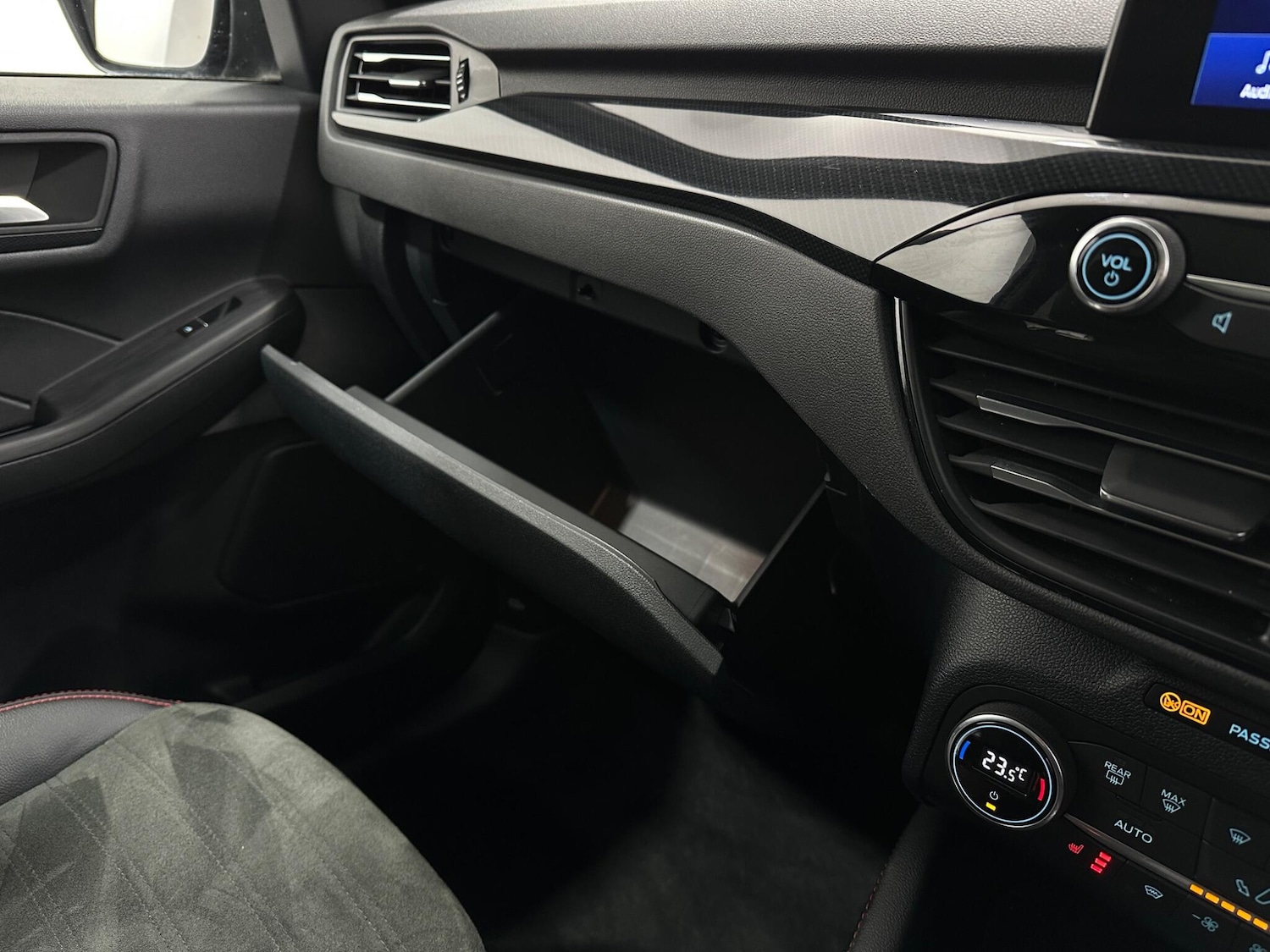 Used Ford Kuga 2021 for sale - 76878557: Photo 27