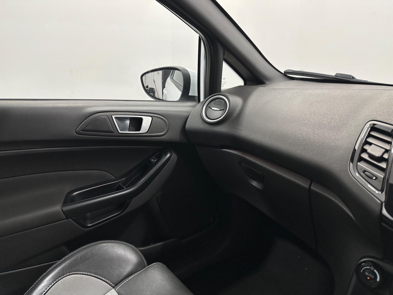 Used Ford Fiesta for sale - 77957404: Photo 25