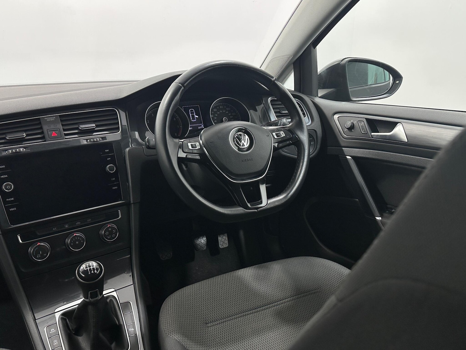 Used Volkswagen Golf 2019 for sale - 77230363: Photo 11