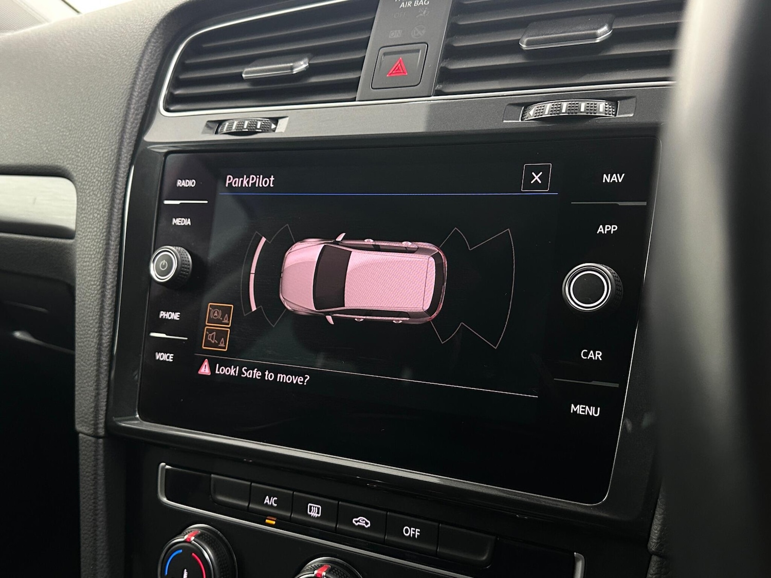 Used Volkswagen Golf 2019 for sale - 77230363: Photo 23