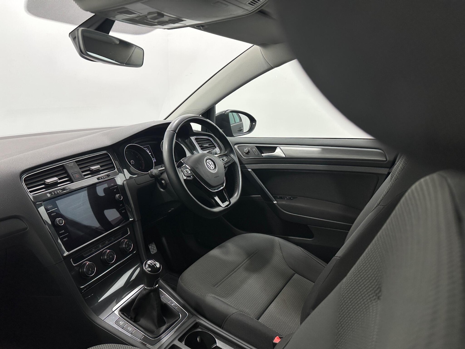 Used Volkswagen Golf 2019 for sale - 77230363: Photo 30