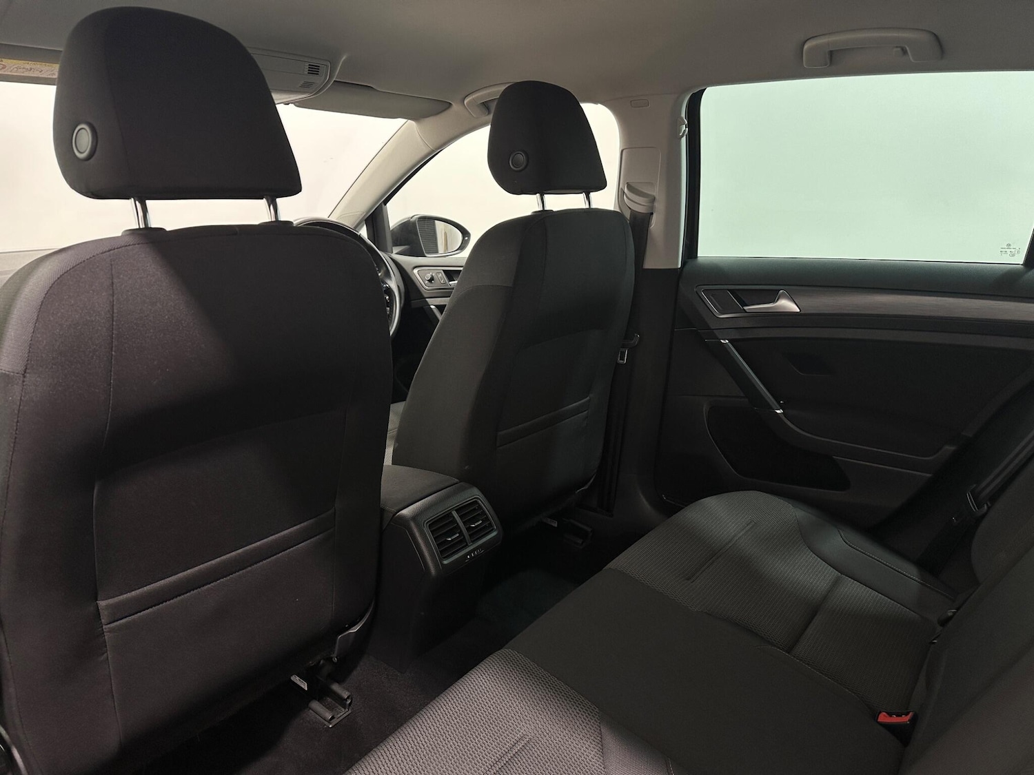 Used Volkswagen Golf 2019 for sale - 77230363: Photo 39