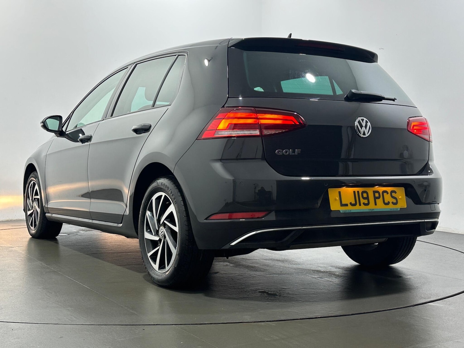 Used Volkswagen Golf 2019 for sale - 77230363: Photo 49