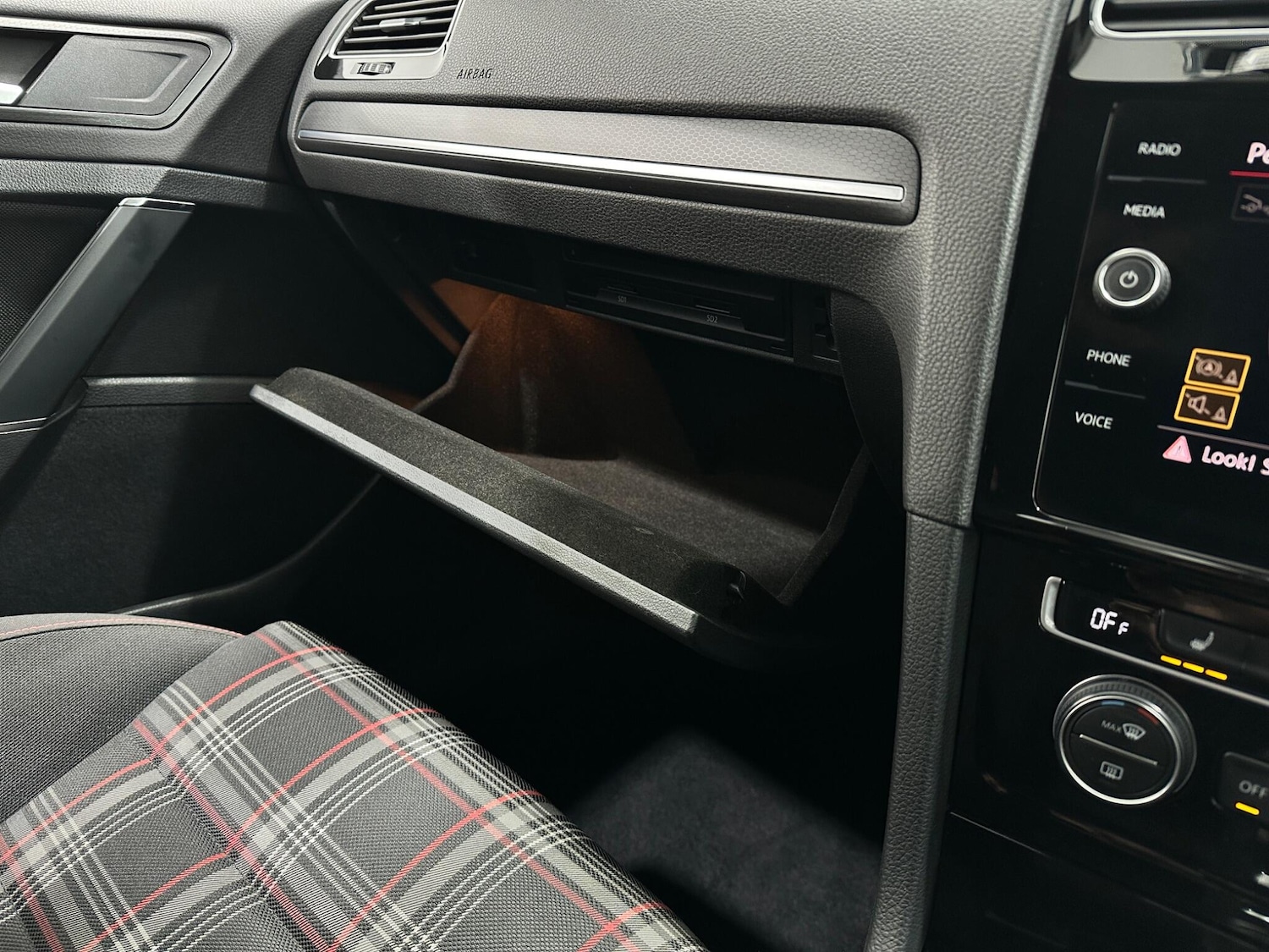 Used Volkswagen Golf for sale - 77672025: Photo 28