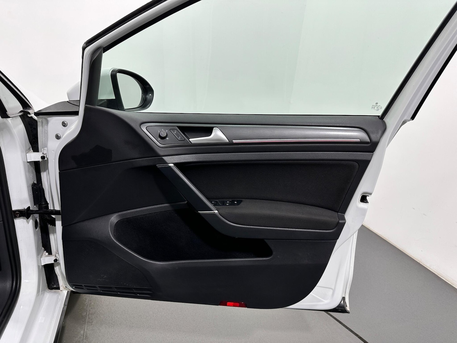 Used Volkswagen Golf for sale - 77672025: Photo 34