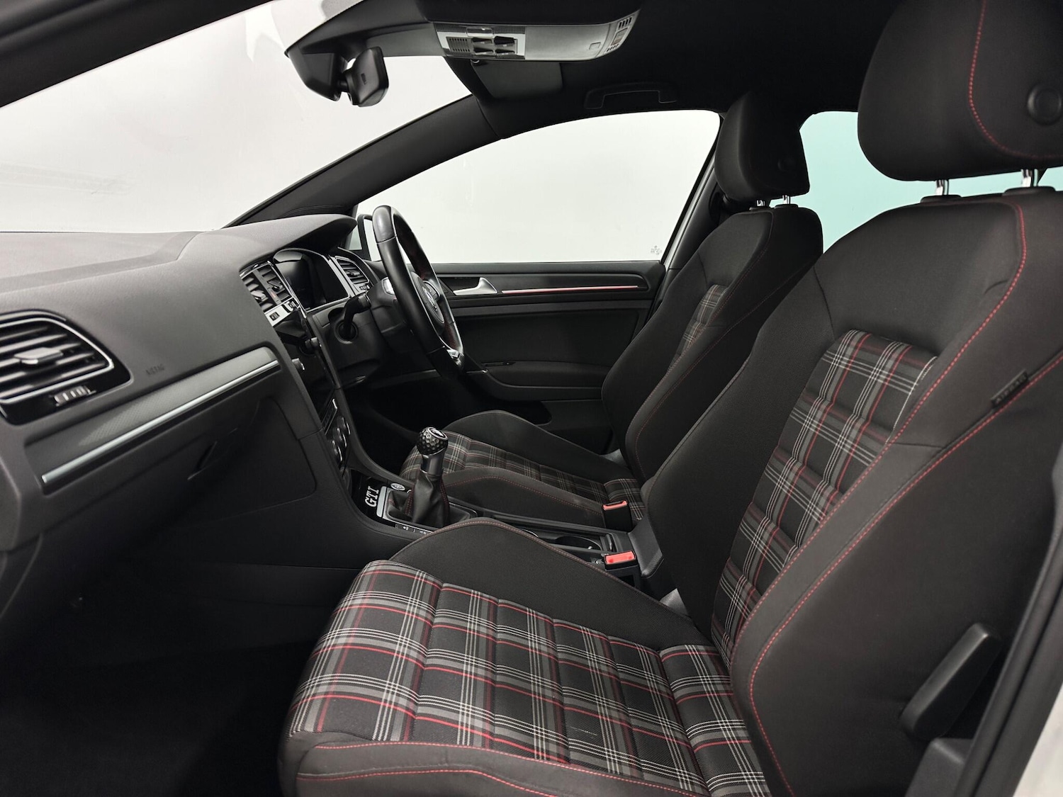 Used Volkswagen Golf for sale - 77672025: Photo 35