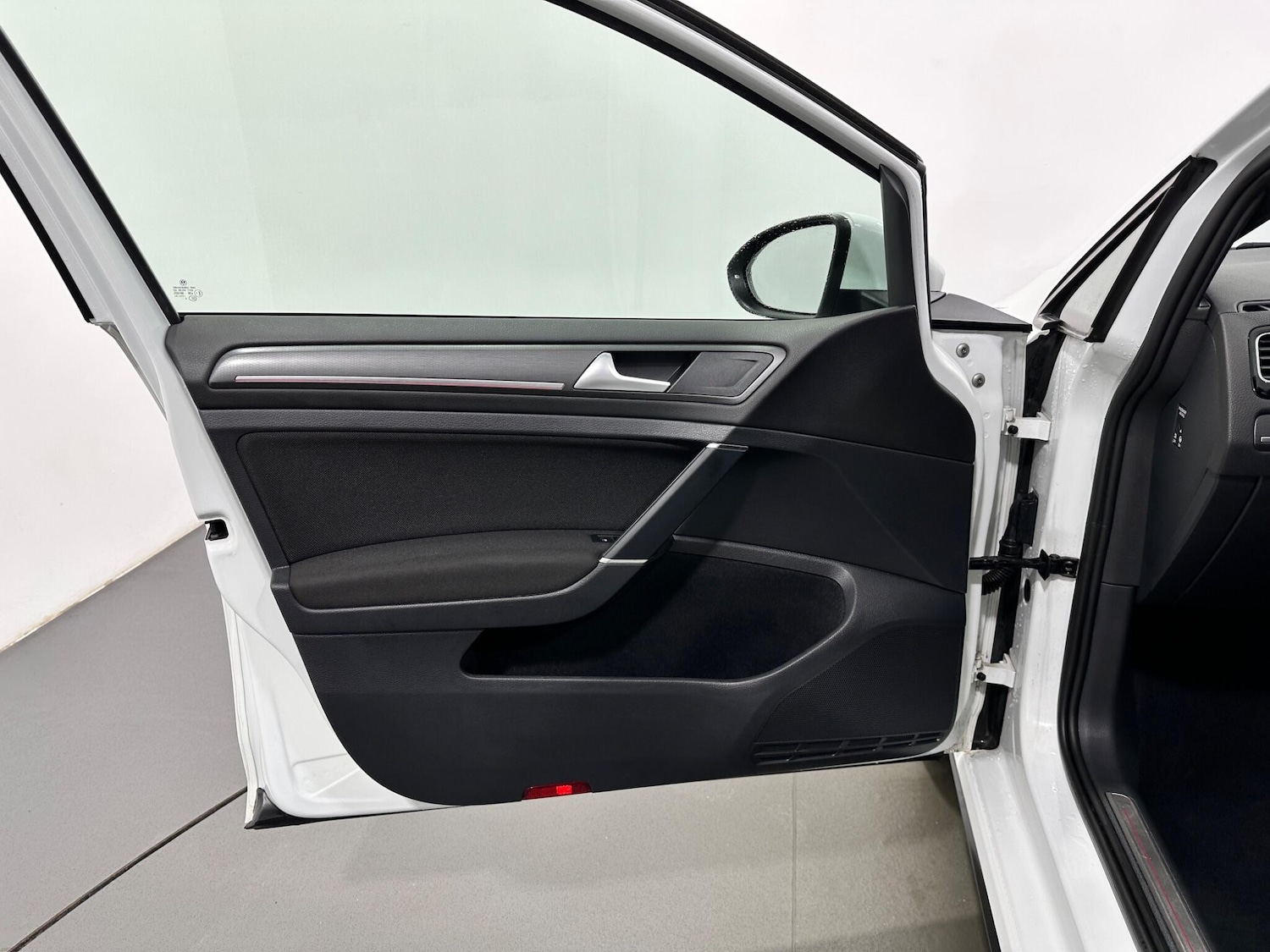 Used Volkswagen Golf for sale - 77672025: Photo 37