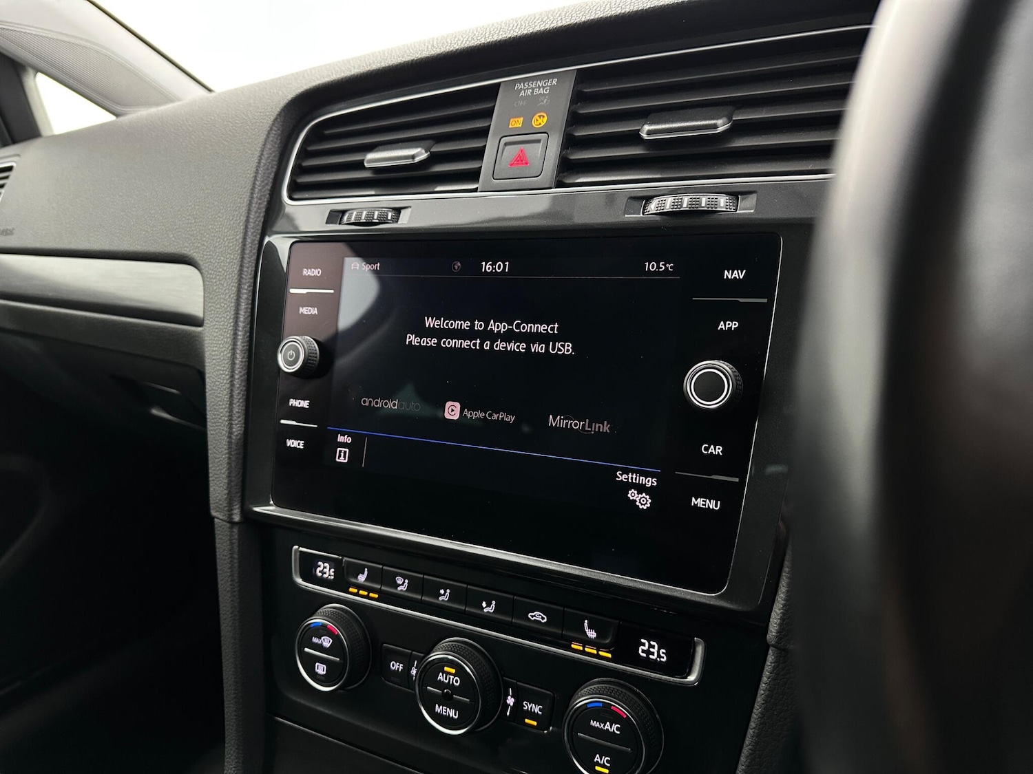 Used Volkswagen Golf for sale - 77898560: Photo 24