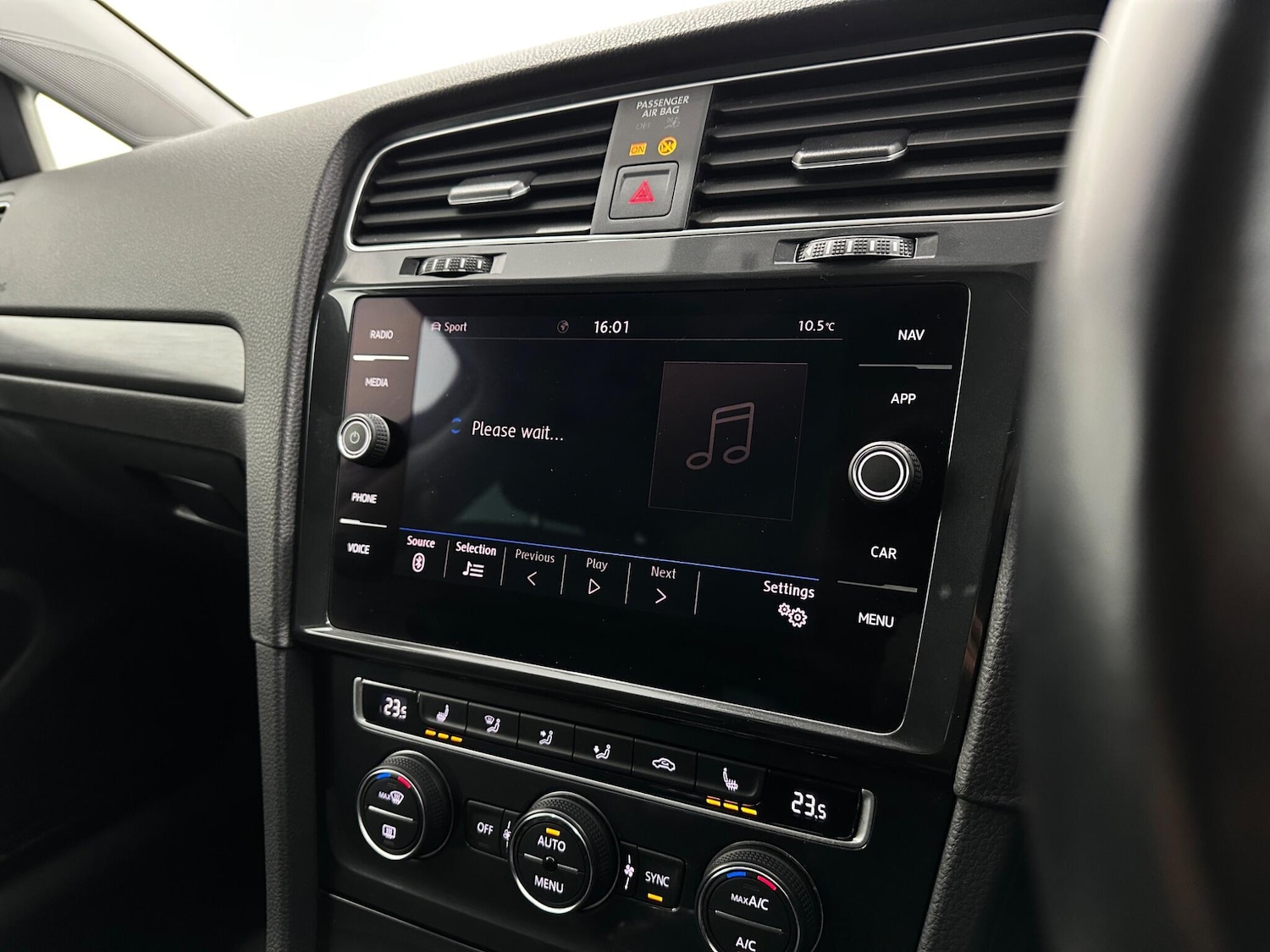 Used Volkswagen Golf for sale - 77898560: Photo 25