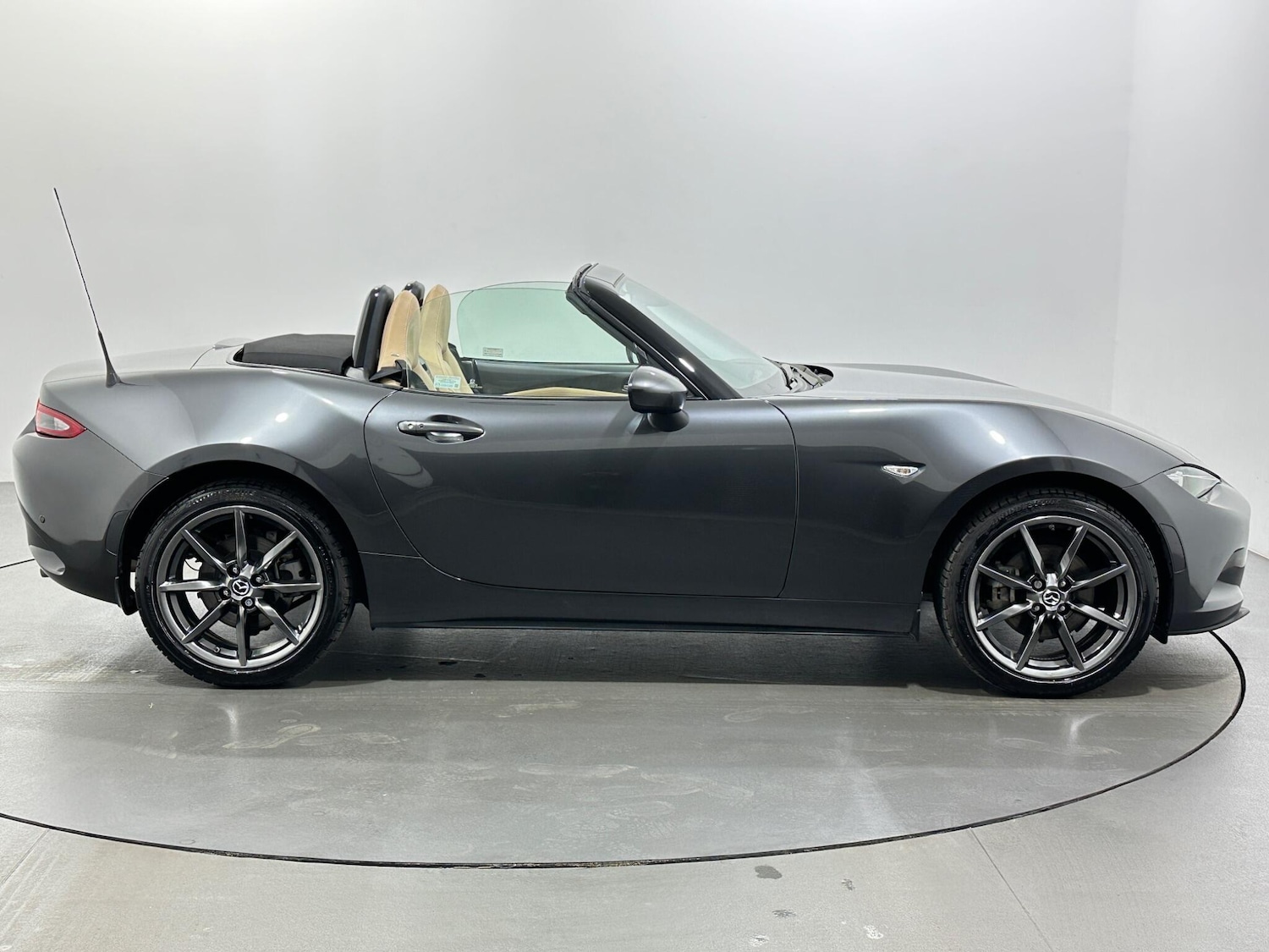 Used Mazda MX-5 2019 for sale - 76913719: Photo 9